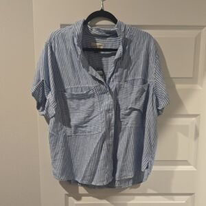 Universal Thread Blue and White Striped Casual Shirt